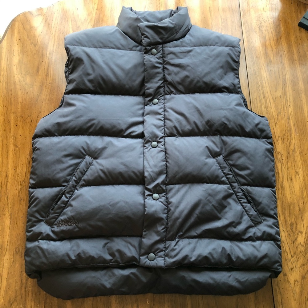 Cabela’s Dark Gray Down Vest - Men’s M